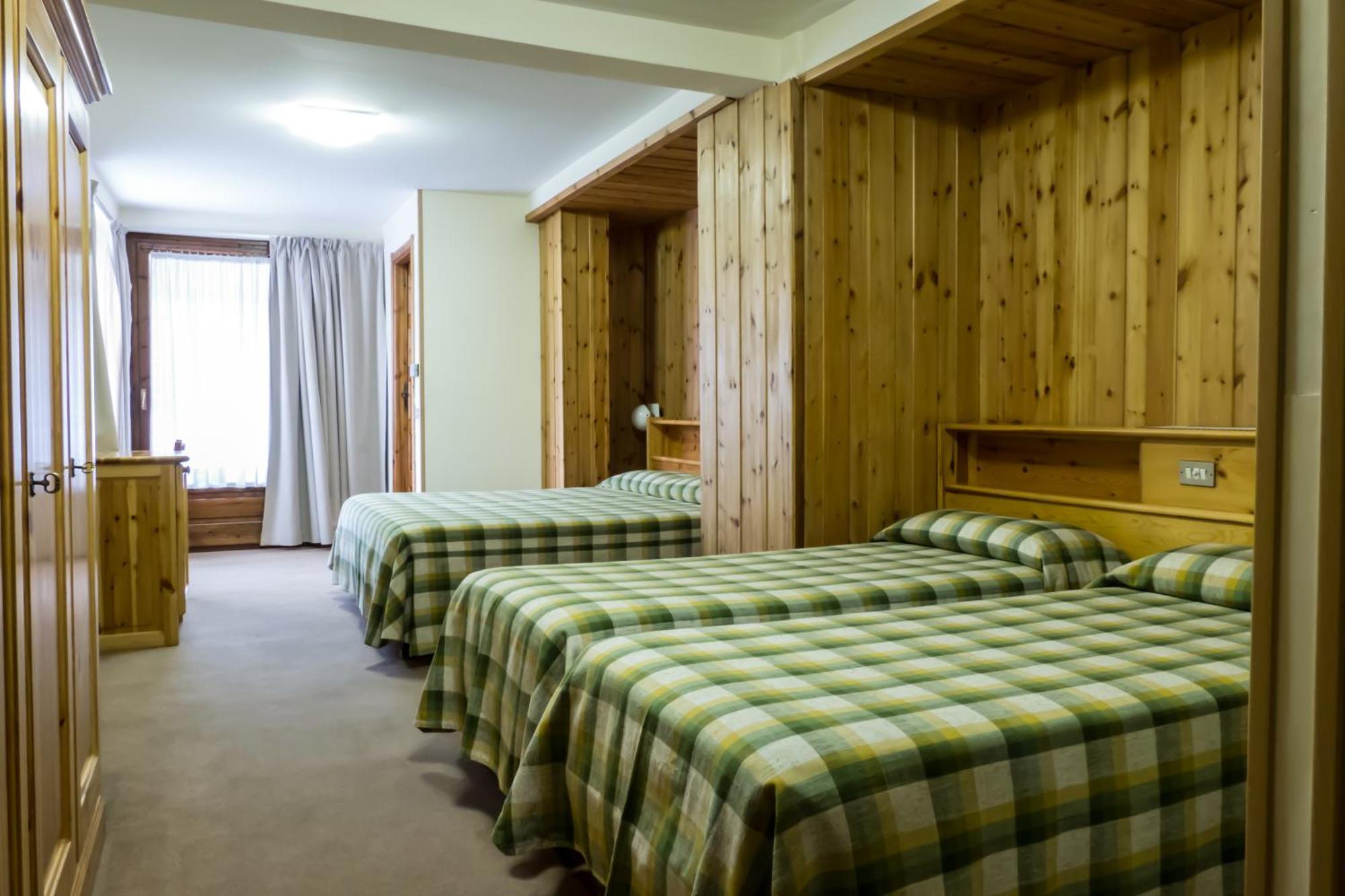 Hotel Valdotain Villeneuve Exterior photo