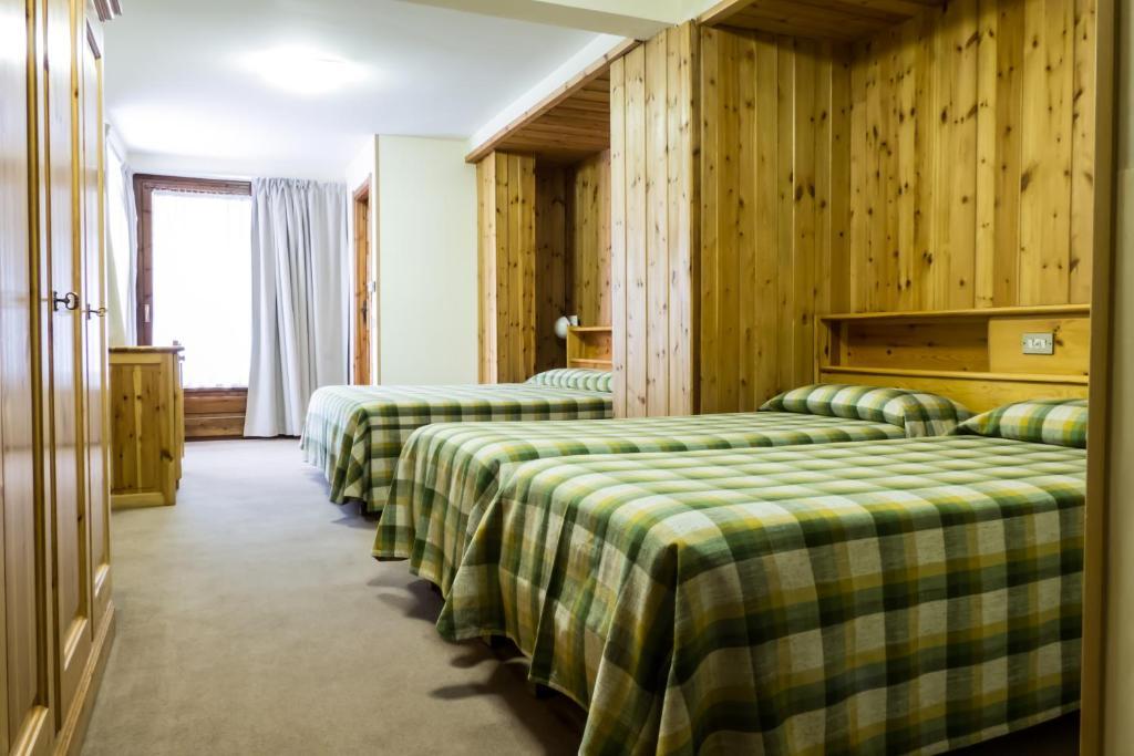 Hotel Valdotain Villeneuve Room photo