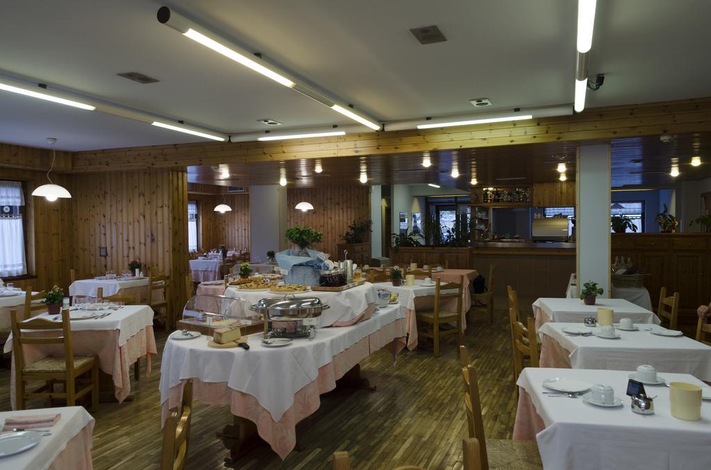 Hotel Valdotain Villeneuve Exterior photo
